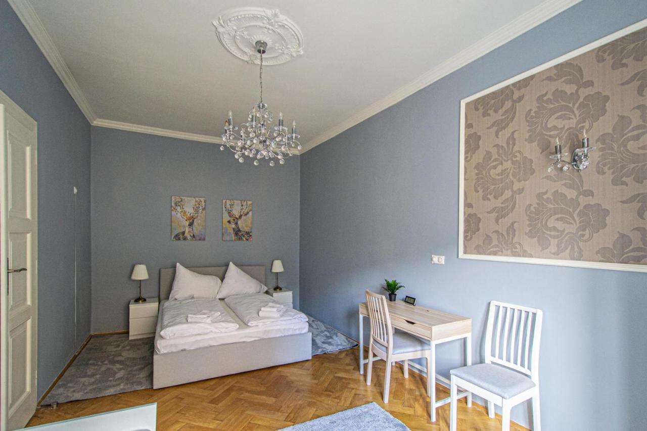 Luxury Central 150M2 Apartment On Wencelas Square With Private Garage Praga Exterior foto