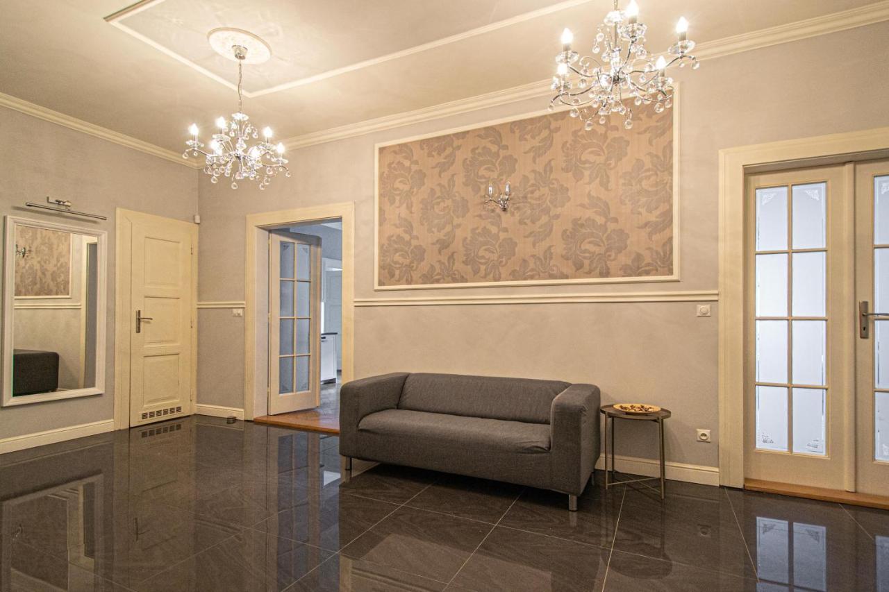 Luxury Central 150M2 Apartment On Wencelas Square With Private Garage Praga Exterior foto