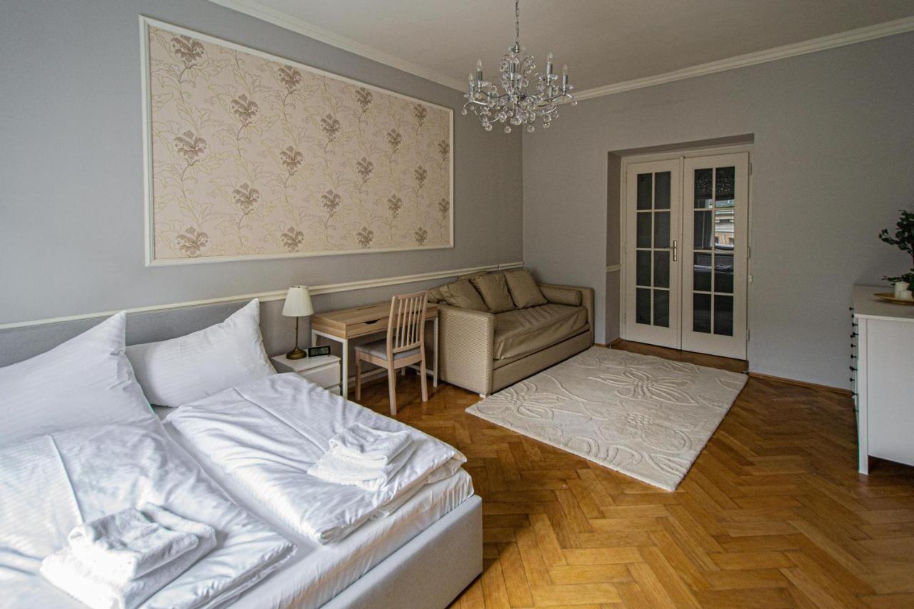 Luxury Central 150M2 Apartment On Wencelas Square With Private Garage Praga Exterior foto