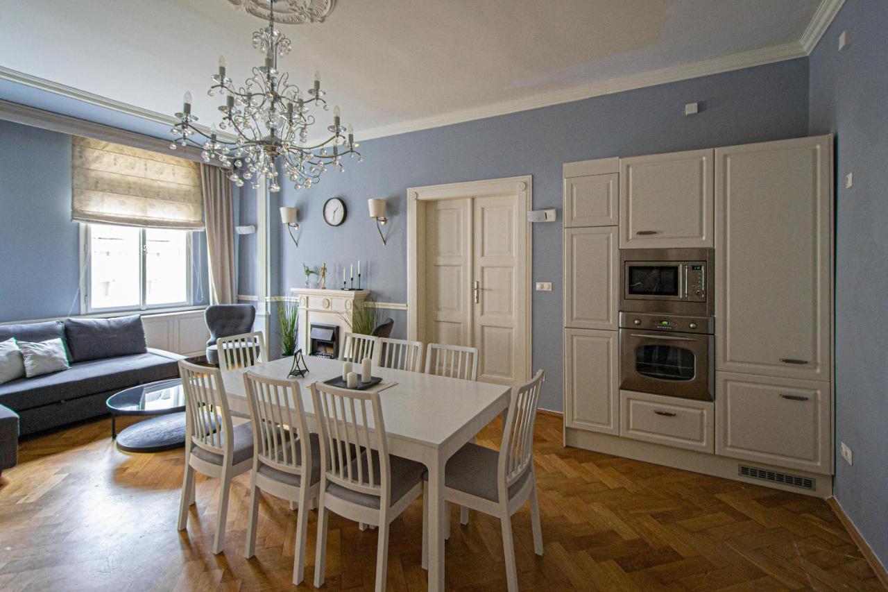 Luxury Central 150M2 Apartment On Wencelas Square With Private Garage Praga Exterior foto