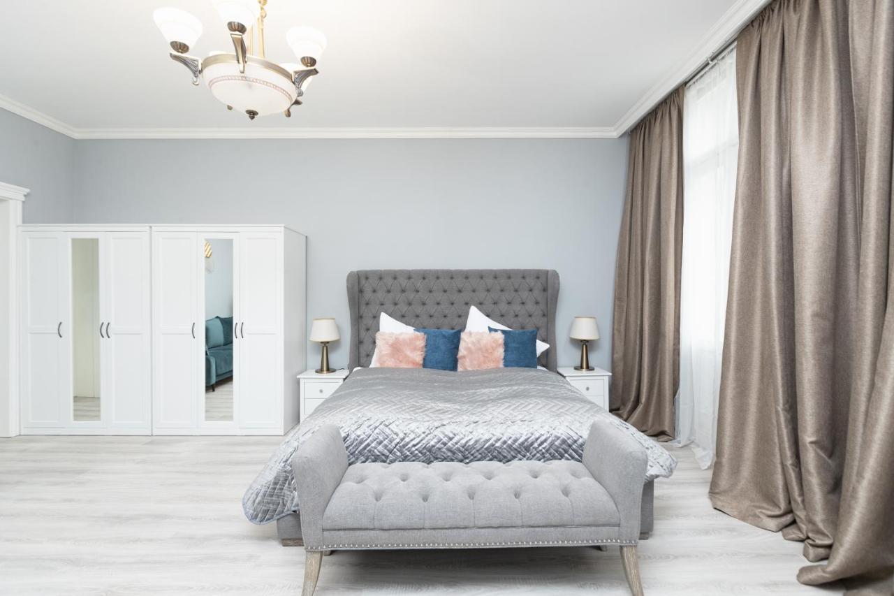 Luxury Central 150M2 Apartment On Wencelas Square With Private Garage Praga Exterior foto