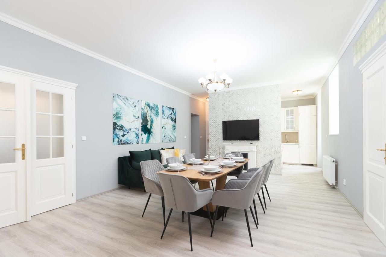 Luxury Central 150M2 Apartment On Wencelas Square With Private Garage Praga Exterior foto
